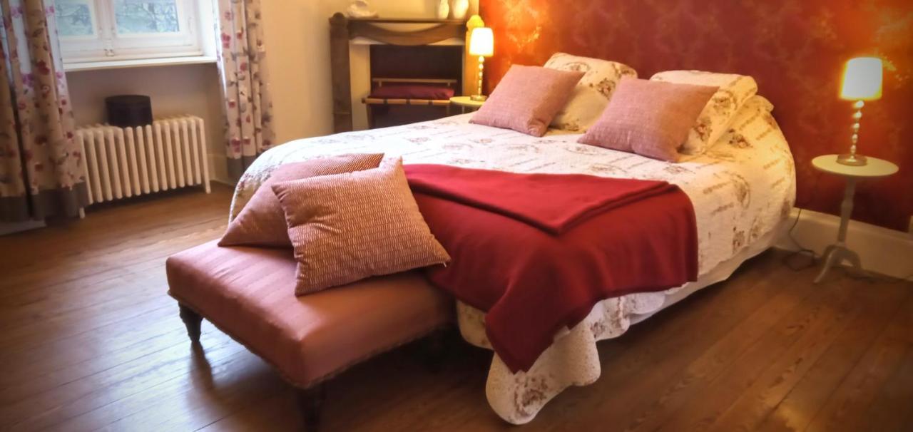 Le Bonnet De Nuit Bed and Breakfast Chalmoux Eksteriør billede